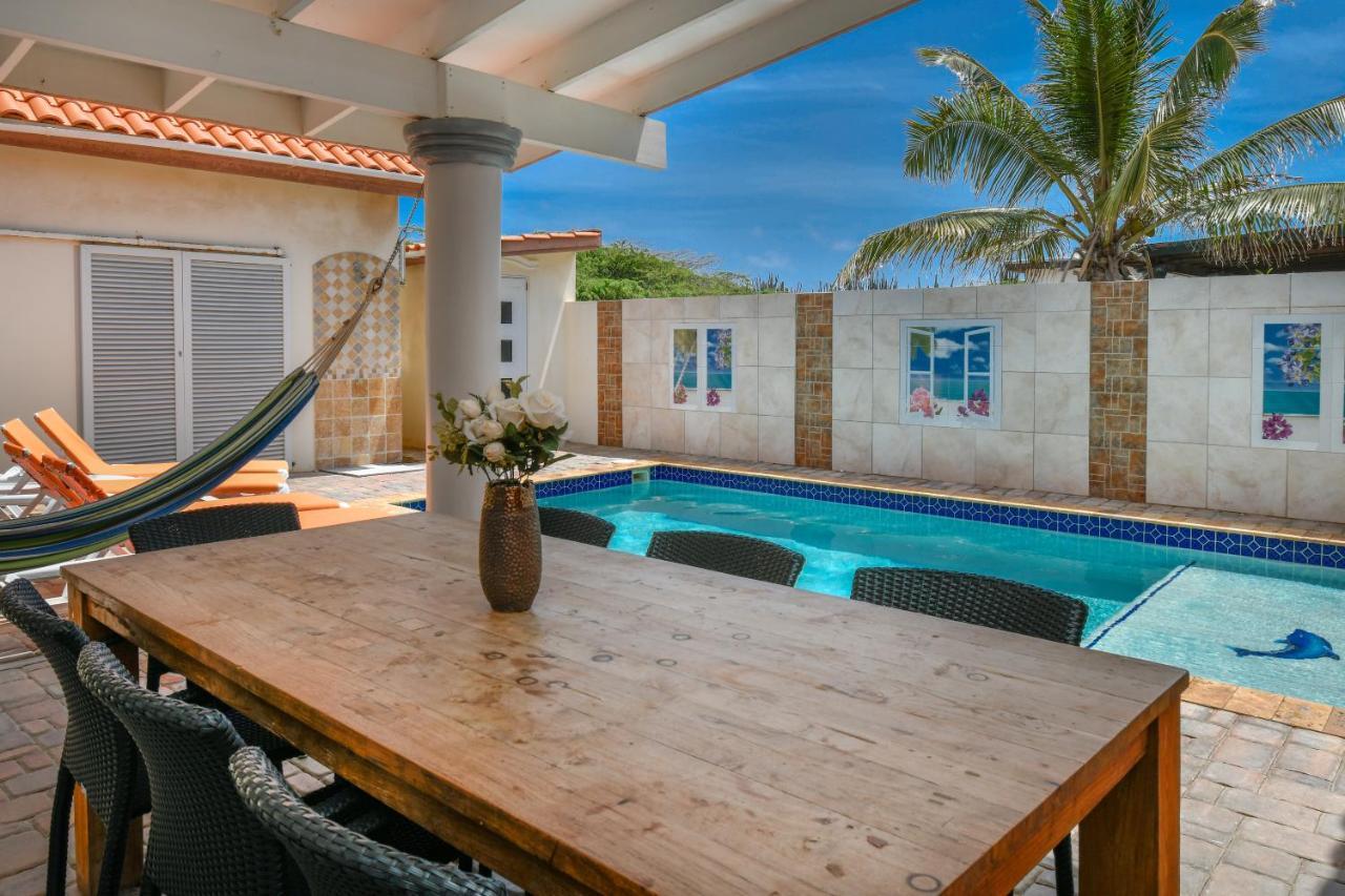 Villa Swiss Paradise With Private Pool Palm Beach Zewnętrze zdjęcie