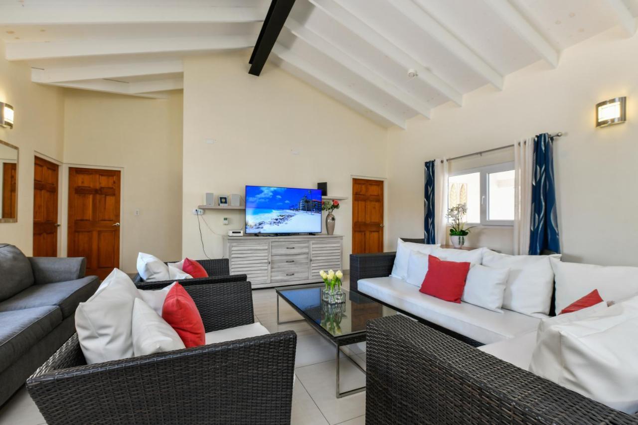 Villa Swiss Paradise With Private Pool Palm Beach Zewnętrze zdjęcie