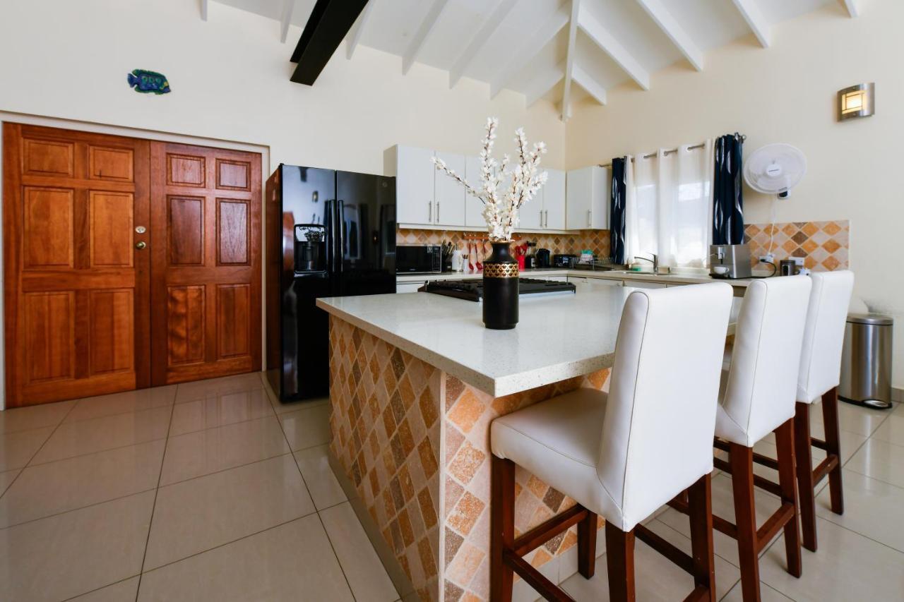 Villa Swiss Paradise With Private Pool Palm Beach Zewnętrze zdjęcie